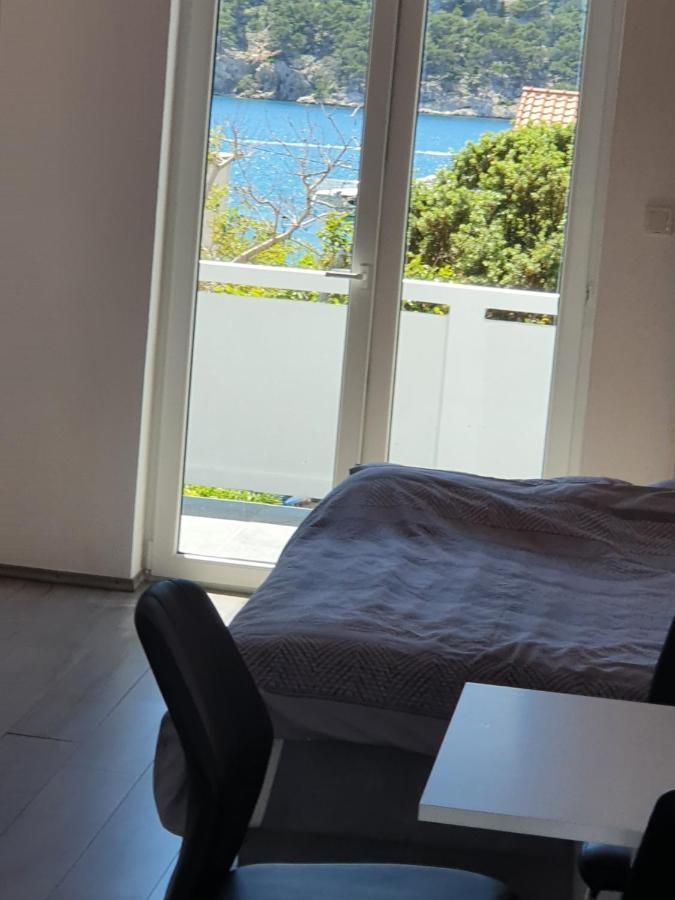 6 M, 50 M Do Plaze Appartement Barbat na Rabu Buitenkant foto