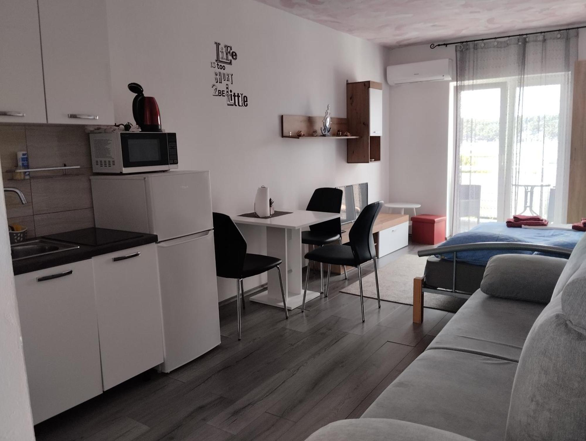 6 M, 50 M Do Plaze Appartement Barbat na Rabu Buitenkant foto