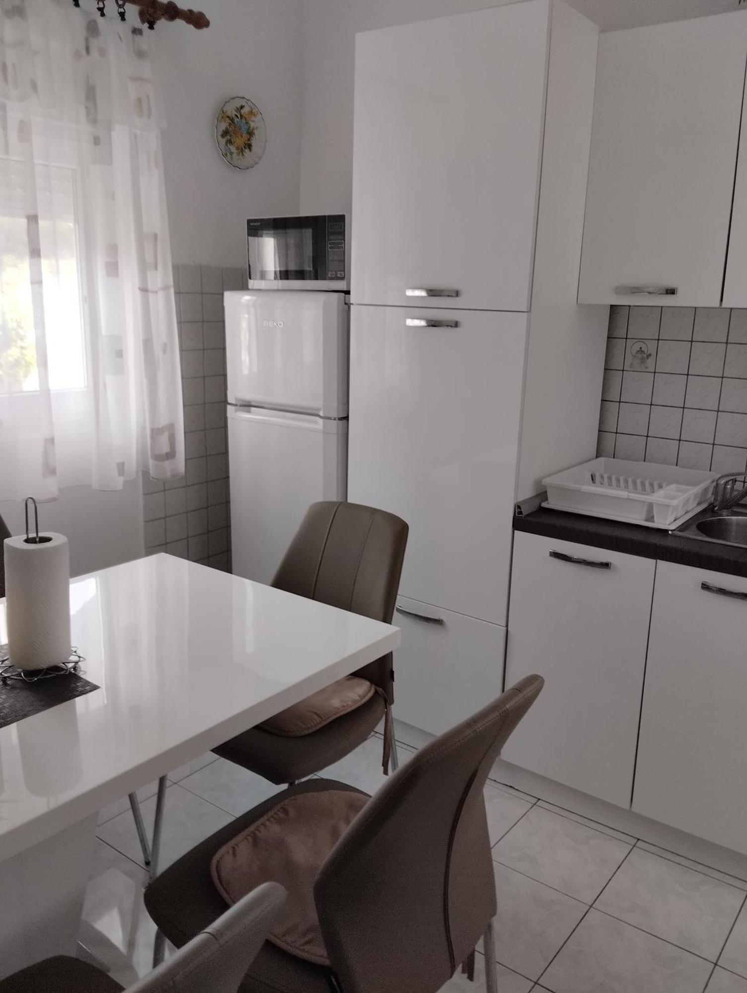 6 M, 50 M Do Plaze Appartement Barbat na Rabu Buitenkant foto