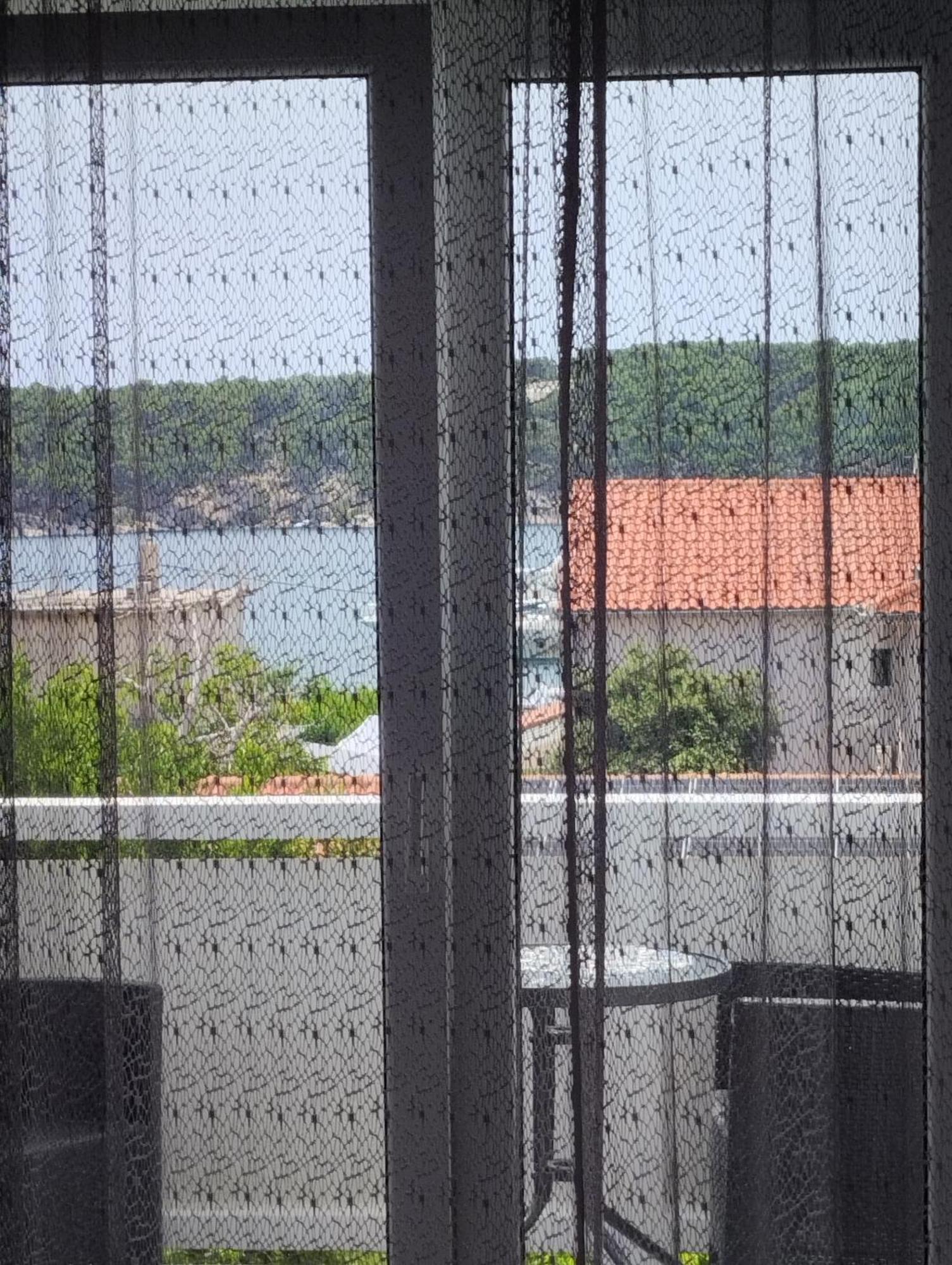 6 M, 50 M Do Plaze Appartement Barbat na Rabu Buitenkant foto